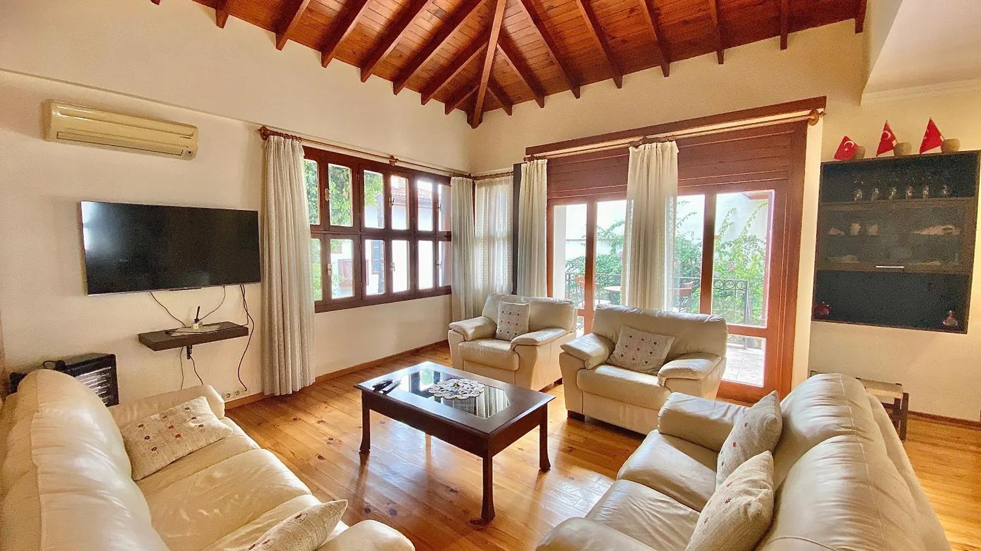 Attalos Villa Antalya 0*,