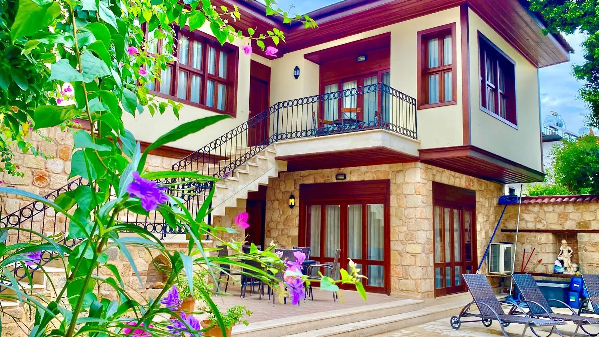 Attalos Villa Antalya